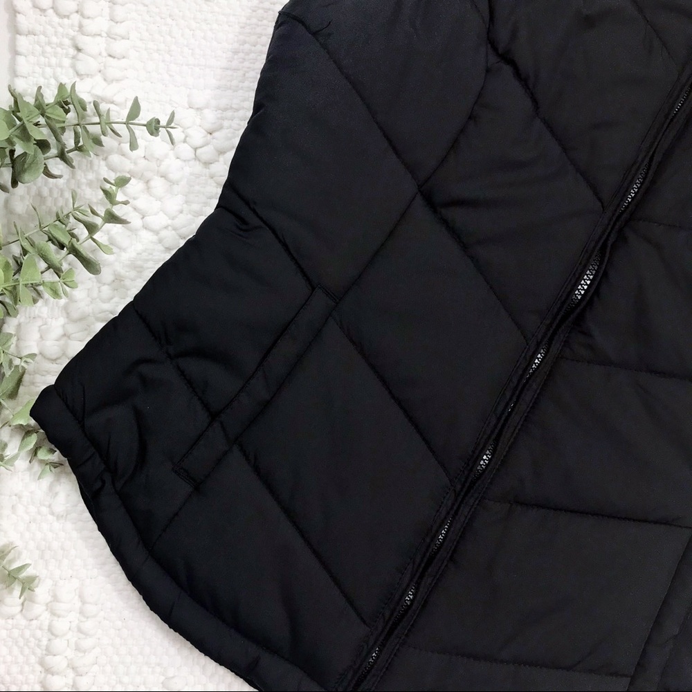 Aeropostale Black & Pink Puffer Vest - Picture 5 of 7